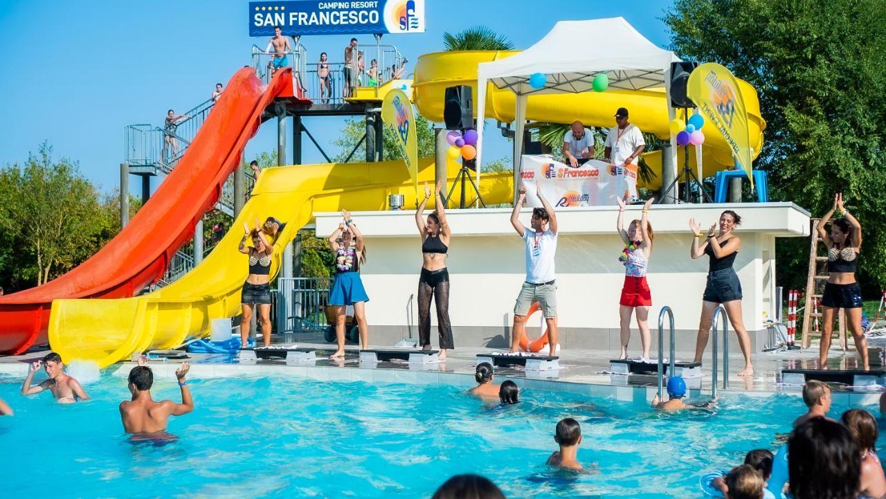 Villaggio San Francesco - Adria Holiday Mobile Homes ดูนาเวร์เด ภายนอก รูปภาพ
